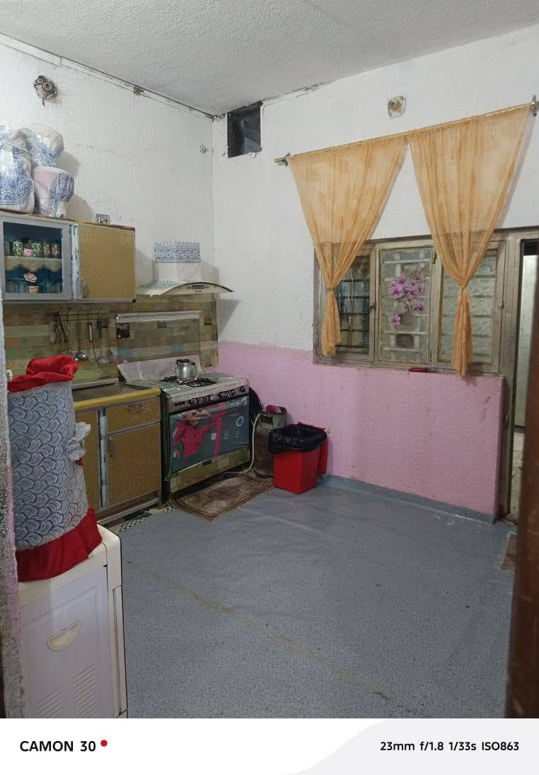 سلام عليكم  بيت للبيع المساعه 120متر يتكون  ستقبال وغرفة نوم وصاله ومطبخ وصحيات  العنوان  كربلاء الحر المنطقه رشديه قريب عله منتجع الشكرجي السعر  55 وبي مجال اتصل  ***********
