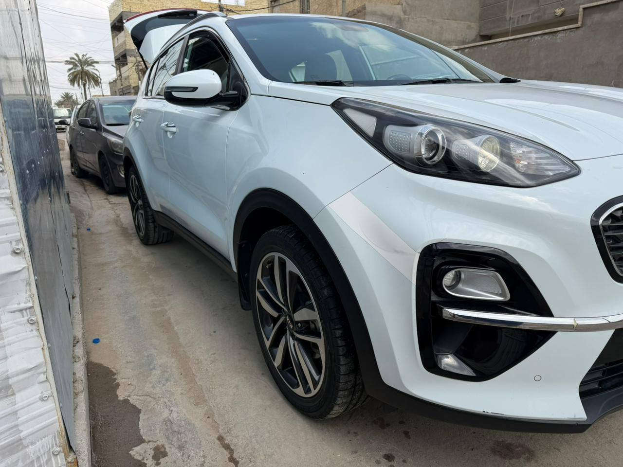 السلام عليكم سبورتج للبيع 2020 مكفولة كفالة عامة 
الشركة الدولية العامة 
ماشية 46 
رقم بغداد انكليزي بسمي 
شاشة كار بلي بلادي حجم كبير 
كاميرا ابلادي 
كشنات جلد ومخمل 
مري شفط وشاير بالمري 
حساس امامي خلفي 
ثلاث وضعياتً قيادة 
محرك 2000 دوش 
ويل حجم 19
تحكم ستيرن 
اريل نفيكيشن
السعر 194/ للاتصال ***********
