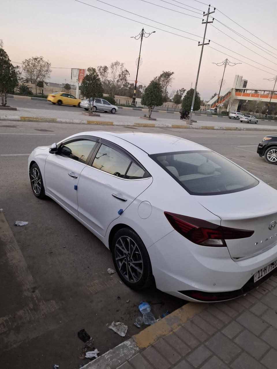 النترا 2020 خليجي  /رقم بغداد الجديد بسمي 
فول  المواصفات للاخيرررر 1/1 الكاصد 
مكفولة من الصبغ والتبديل عده الدوسه صبغ فقط
مكينة 2000 دوش
ماشيه 98 الف حقيقي  ودك 🔔 120
سلايد - فتحه
بصمه 
كاميرا   خلفي  دواره    
شاشةكبيره اندرويد 
تحكم أستيرن 
وضعيات قيادة متعدده ٣ وضعيات
عادي وسبورت وذكي
مري شفط نضام ترحيب 
صندوق بصمه ذكي
لد نهاري 
تبريد قطعتين
ويل كب/ويل كروم/ويل 17     
مدخل AUX+USB/بلوتوث...
شاشه عطلات 
السعر / 173/ بيه مجال بصيط
اتصال ***********
