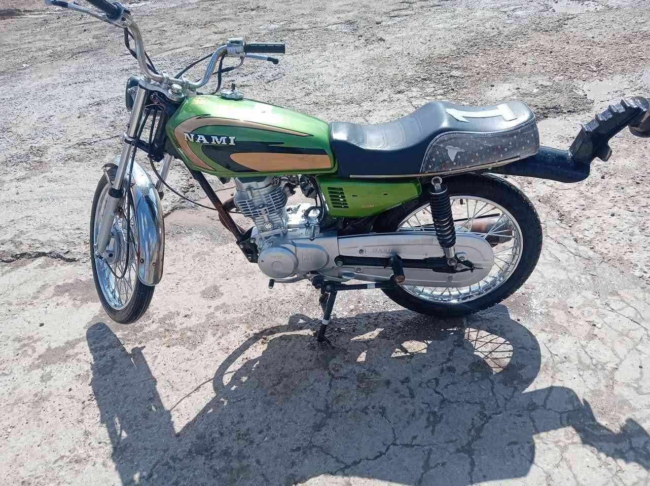 سلام عليكم دراجه تعميره 25 متوازي عله بيعته اوراق سكنرا ومكفول مامفتوح برغي منه الشراي يتصل *********** لو يجي خاص مكاني دوانيه حي الامين
