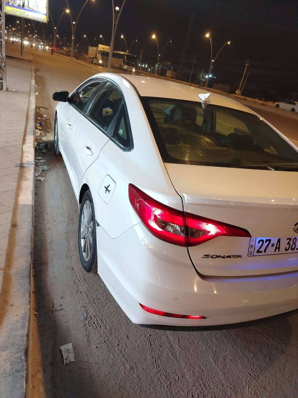 السلام عليكم
هونداي سوناتا موديل 2015
 امريكي  مكينه اربعه سلندر 2400
تخم تاير جديد صدر حداديه جديد 
رقم دوالي ذي قار
السيارة ضربتها جاملغ وبنيد بدون دواخل
السعر 117  وبيها مجال مستعجل ع بيع المكان البصره 
تفاصيل اكثر اتصل ع ***********
مكلف بل نشر
