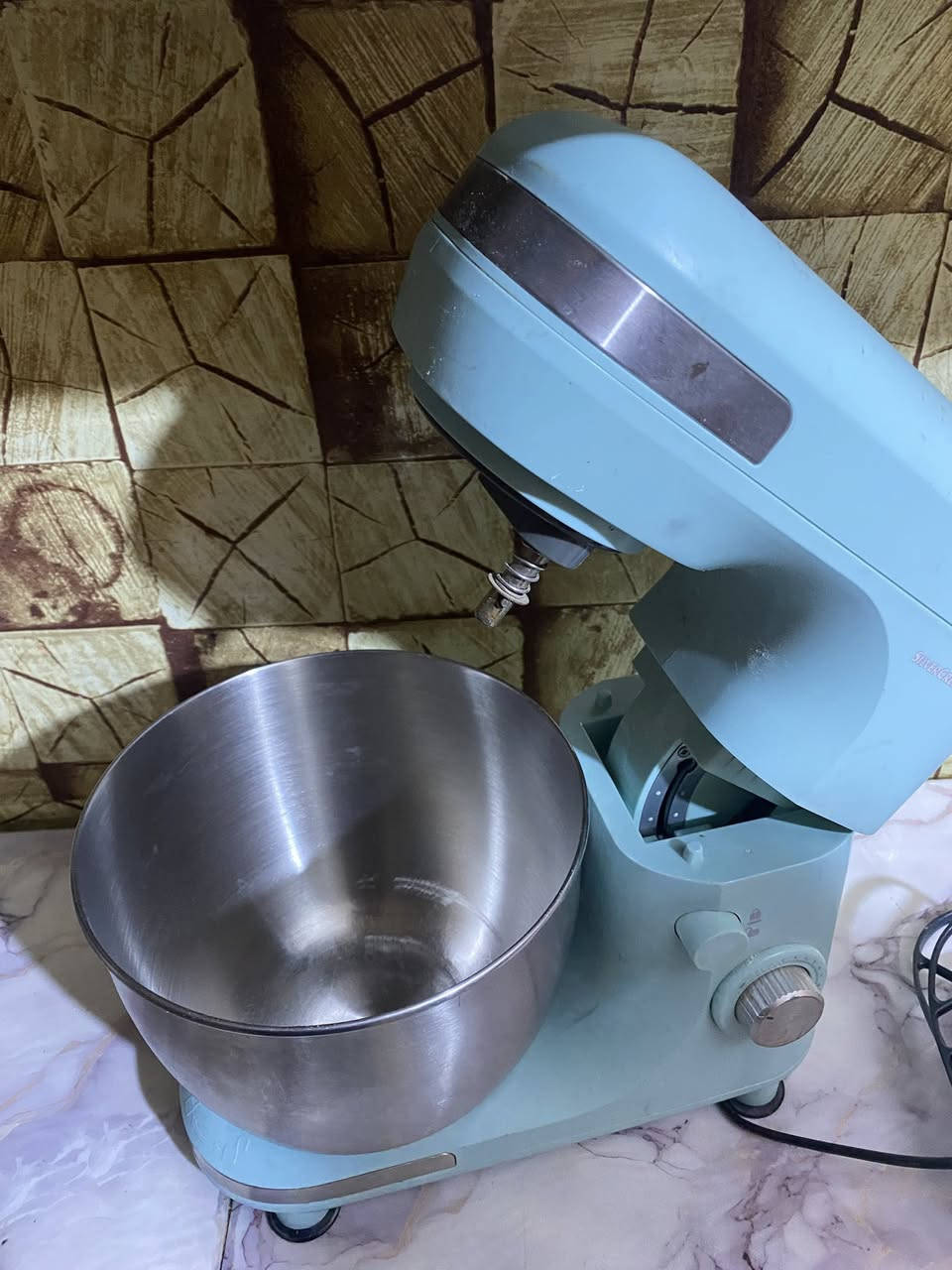 السلام عليكم
طباخ غاز كله شغال عدا العيون اللي عليهن اكس عطلانات
سعر الطباخ ١٨٠ الف

وعجانه كهربائيه نضيفه كلش السعر ٤٠ ألف


**إذا كنت صاحب هذا الإعلان وتريد حذفه لأي سبب، رجاءا أرسل رسالة إلى الدعم الفني**