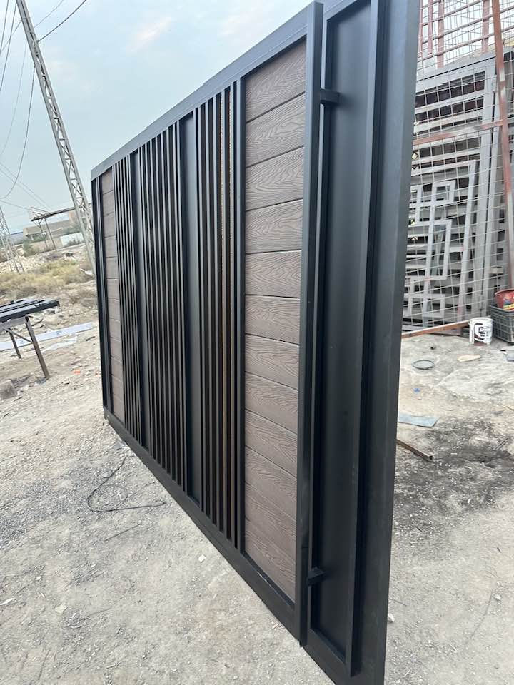 مرحبا رايكم باب كراج مع خدمي
حديد 2ملم اكس سوارات اصليه وثقيله بلبخت
اسعار مناسبه  جدا 
يوجد توصيل مع شد 
العنوان بصره القرنه أتعامل مع كل محفظات
***********
