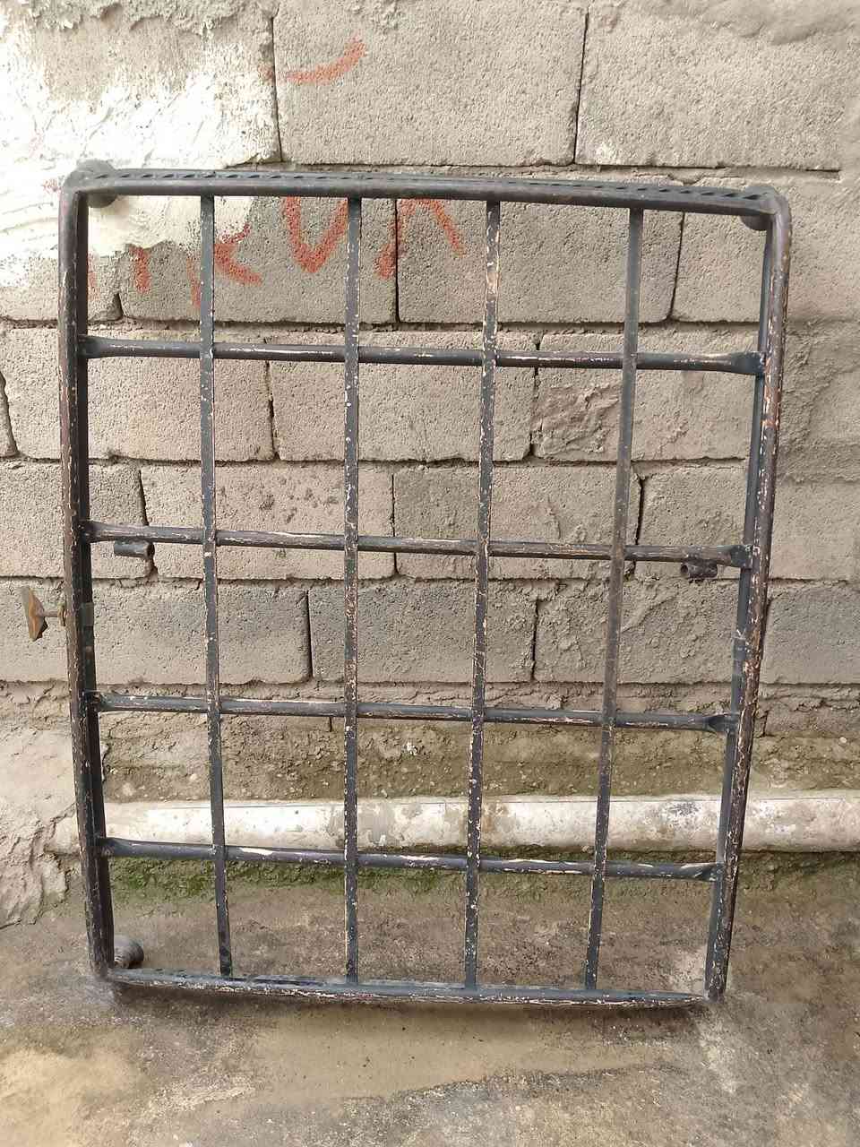 سلام عليكم ورحمه الله وبركاته سيبايه للبيع ترهم افيو كوين مكاني موصل حي الملايين الاولى السعر 40 الاستفسار على هذا الرقم ***********
