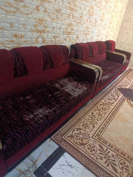 تخم للبيع 10مقاعد مابي ضرر اوكسر موضح بصور سعر150
للتواصل ***********
