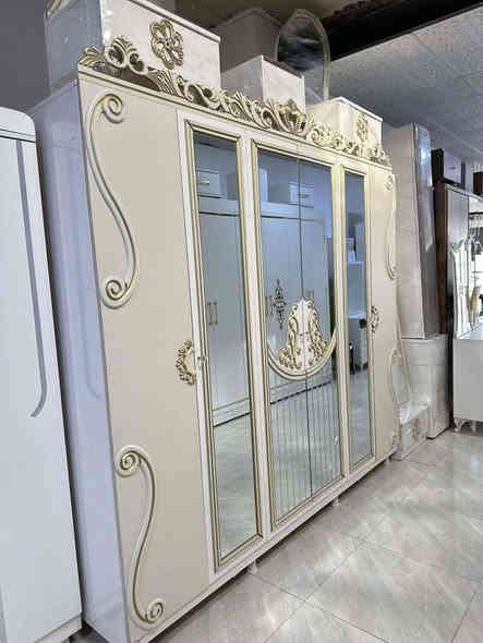 تاخم نوسـتن نــۆ پـارچـە ماشالله ي ده وێ
ماڵ دۆستە حسێبکە لۆکە زۆر کە م بە کار هاتوە
دۆشە کێ زۆر باشی له گە ڵه یە ک ده ستـە   
پــێشـانگـاي ســه یــوان پـاڵانـي 
◀️***********
📲*********** viber
🌐کە لار-ناوبازاڕ مــه زاده کـۆنە کە  
🚛گەیاندنمان هەیە بۆ سەرجەم شارەکان🚚
↩گۆڕینەوەش ئەکەین بە 
      کەلوپەلی ناوماڵ
