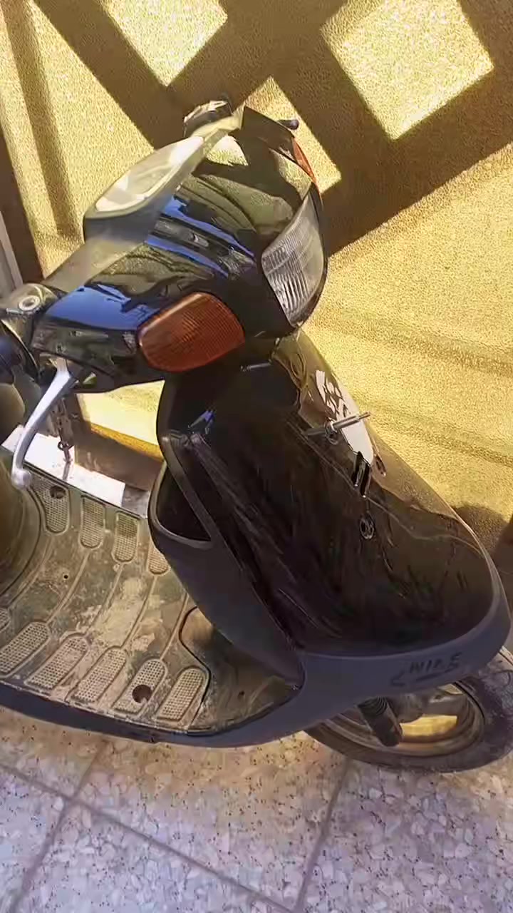 السلام عليكم دراجه 60 بطه للبيع السعر 200,000 للتواصل‎***********‎
