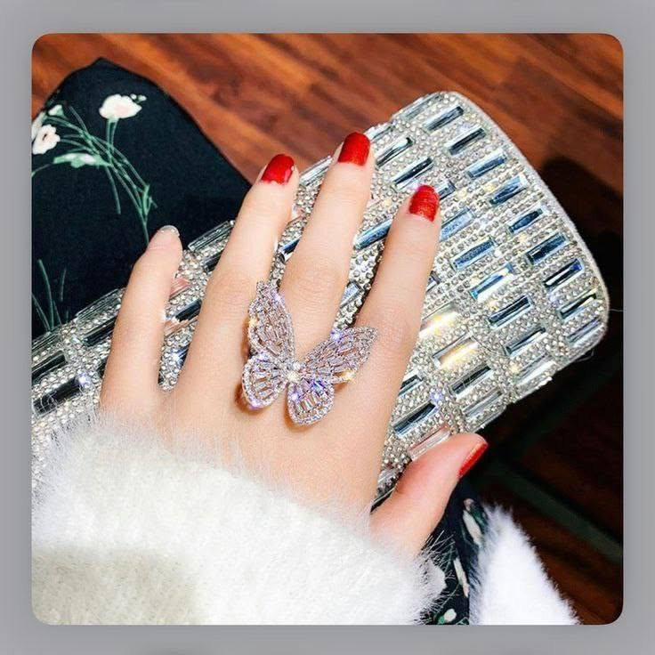 🦋 خاتم فراشة 🦋

خاتم الفراشة النازك ✅
موديل حديث 💕
✨مرصع بأحجار الزاركون
✨طلاء ثابت بجودة عالية
✨غير قابل للصدأ
✨يرهم على جميع القياسات 

السعر 5 الاف 
🚘 يوجد خدمة توصيل لجميع محافظات العراق ٤ الاف 🚘


**إذا كنت صاحب هذا الإعلان وتريد حذفه لأي سبب، رجاءا أرسل رسالة إلى الدعم الفني**