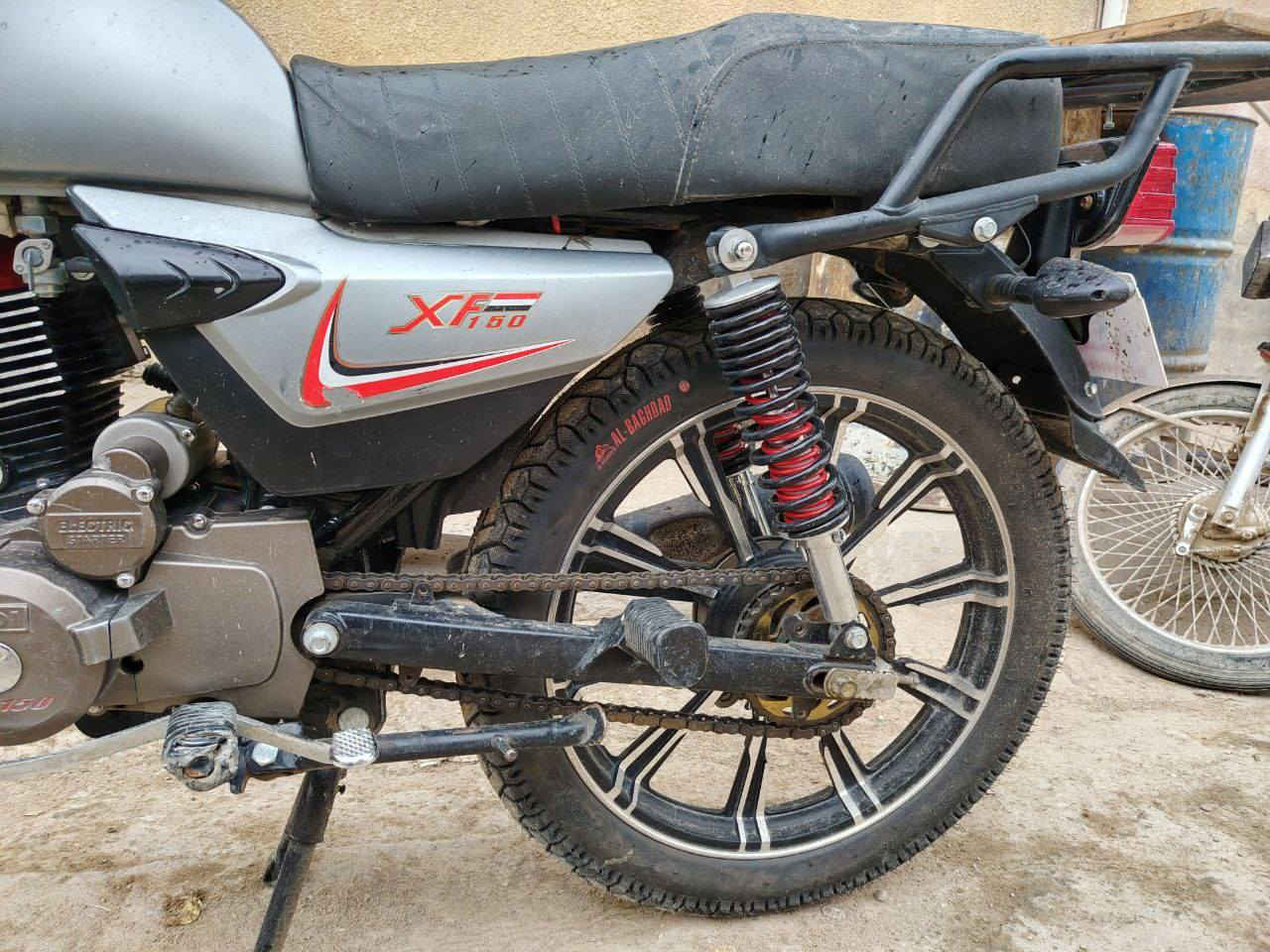 من رخصت الادمن دراجه شاينك 2023 اصولي اوراق كامله دراجه ما ناقصه شي  مراوس بل دراجه لايتي مرقم وانطي فرق للاستفسار الاتصال)(***********) واليريده بيع ابيع
