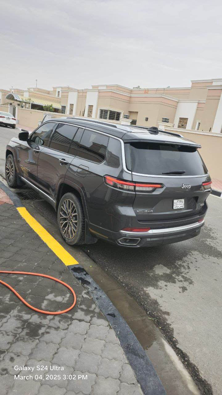 . 2022 Jeep Grand Cherokee L Summit Reserve

السيارة فول🔥🔥
السعر:365
رقم المبايل:***********

الموديل : 2022 . وارد امريكي تو كلر  اسود ورصاصي

‏3600 V6 :المحرك

حادث تبديل بنيد+

ماشيه 29 الف

المواصفات :

* دفع رباعي 4x4 .

نظام تعليق هوائي (جكات).

قيادة ذاتية عند المنعطفات.

رادار امامي مع مانع تصادم

* تحذير الخروج عن المسار .

* مستشعر نوم السائق مع نظام التوقف الآلي

* تحذير النقطة عمياء !

نظام تحذير عند التقاطعات.

نظام تحذير عند تجاوز السرعة المحددة.

نظام عرض المعلومات على الزجاج الامامي HEAD UP

‏(DISPLAY

نظام تقليل الضجيج داخل المقصورة.

* إنارة محيطية.

* مرايا تعتيم ذاتي.

* المرايا الجانبية قابلة للطي كهربائيا.

* نظام الصوت من ماكنتوش مع 19 سماعة.

* ويل قياس 21 انج

* سقف بانوراما

3شاشات 

* شاشه كبيرة 10.1 انج

* نظام الخرائط (GPS)

* عرض خرائط الطريق على لوحة القيادة.

* لوحة القيادة بقياس 12 أنج.

* كاميرا داخلية متعددة الزوايا

* كاميرا محيطية 360 درجة .

* 4 كاميرات خارجية مع بخاخات ماء للتنظيف.

* كاميرا للمرأة الداخلية.

*كاميرا حرارية

* المصابيح الأمامية زنون

* كشافات الضباب زنون

* دخول ذكي.

* بصمة على 5 ابواب للدخول الذكي.

* تشغيل عن بعد .

* الصندوق الخلفي كهربائي

* فرش المقصورة الداخلية من الجلد الطبيعي الفاخر .

* اضافات من الخشب الطبيعي للمقصورة الداخلية

* ذاكرة لحفظ وضعيات الجلوس للسائق. * ذاكرة لحفظ وضعيات الجلوس للراكب.

* مساج للمقاعد الامامية السائق والراكب.

* المقاعد الأمامية كهربائية

* المقاعد الأمامية تبريد وتدفئة

* المقاعد الخلفية تبريد وتدفئة

انارة داخلية LED متعددة الالوان

* حساسات امامية.

* حساسات خلفية

* 7 راكب

* مكيف خلفي مع وحدة تحكم منفصلة .

* تدفئة ستيرن وتبريد

مانع تصادم خلفي .

* بلوتوث تلفون .

* محدد سرعة .

* نظام التشغيل والاطفاء الاوتوماتيكي ( Auto Start

‏. (System

‏)Auto Break System ) نظام بريك اوتماتيكي Honolulu, HI

