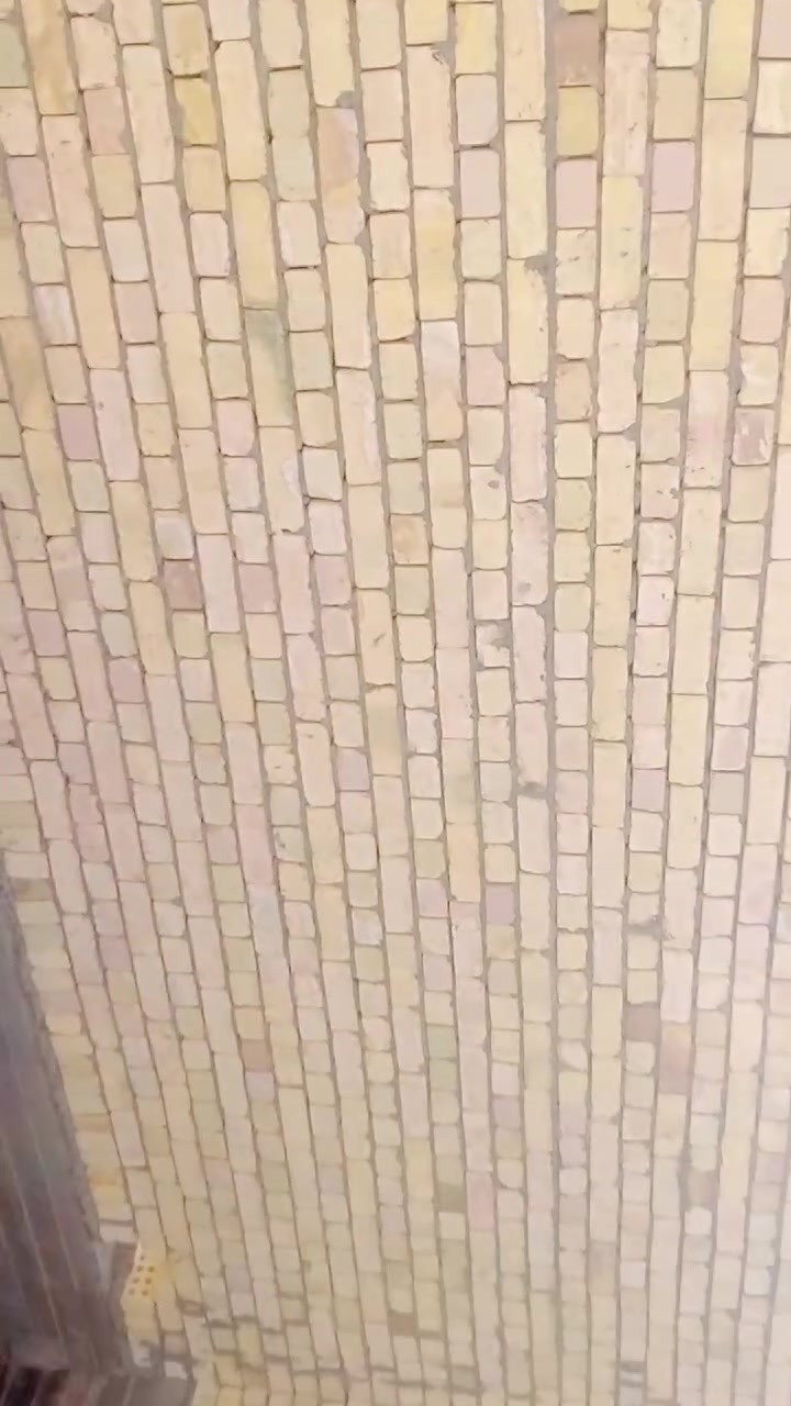 سلام عليكم ورحمه الله وبركاته كادر بنا مصري بنا درجة اولى باسعار مناسبه تسليم مهندس جميع محافظات بغداد تواصل ***********
