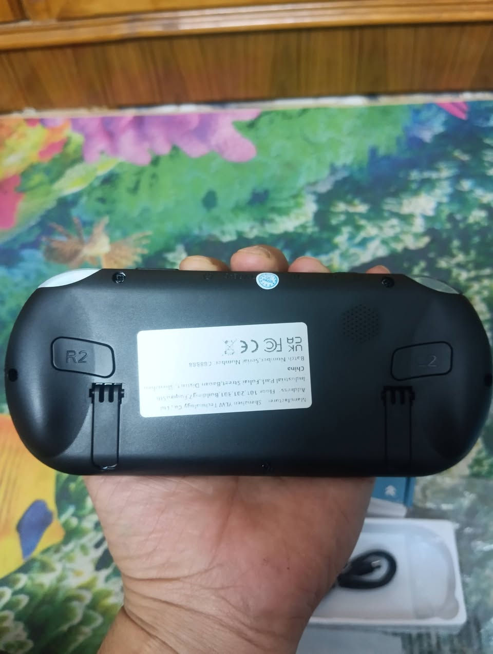 جهاز محمول شبيه PSP جديد فقط مفحوص بي 3000لعبه محاكيات هواي بي رام 64 اصلي شرط شحن 7ساعات يدوم يستقبل شحن سريع تايب سي تكدر تربط جوستك وتلعب عن طريق تحويله OTG و سعر 55الف مكاني بغداد الغزاليه بداية شارع الظغط توصيل موجود  ***********
