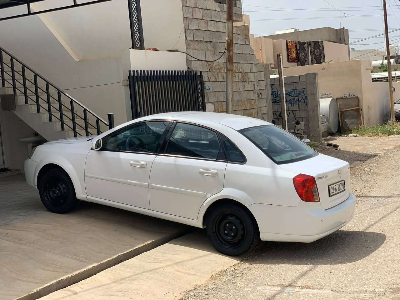 للبيع اوبترا موديل 2009 اوتماتيك شرط كير محرك تبريد سيارة بيها شبرين صبغ اب هلال خلفي وشبرين صبغ باب سايق بدون دواخل سيارة جاهزة من كل نواحي سنوية وهزة جديد بيها دفتر بنزين سعر 73 ورقة مكاني كركوك شراي خابر ***********3
