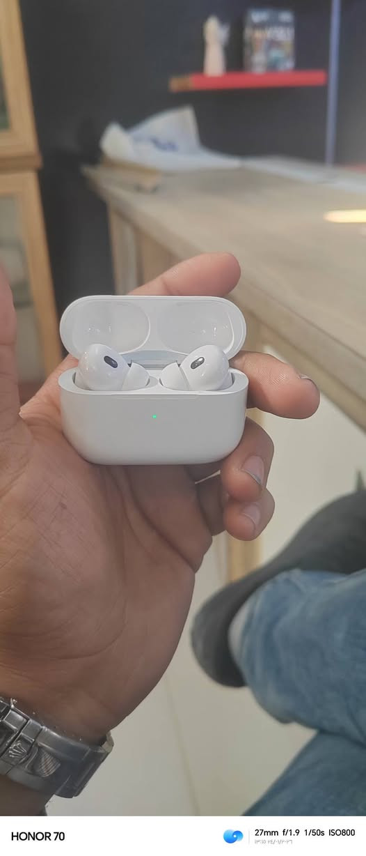 سلام عليكم
سماعات اصليه ابل 3 برو للبيع
عل فحص مابيه اي خلل بدون كارتون
السعر ٢٠٠ الف قابل للتفاوض
***********
