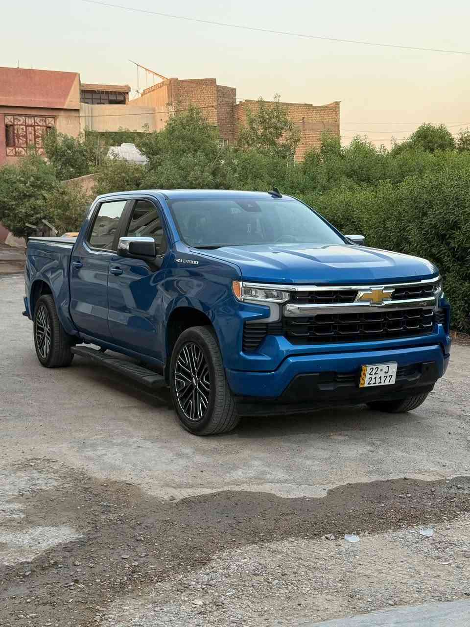 سلام وعليكم
للبيع سلفرادو لون مميز ورقم مميز مديل LT  2023 
 
محرك 5300 گير تعليگ المرغوب 

مواصفات 

كشن كهرباء 

عداد دجيتل 

ويل كب 

شاشة جبيرة 

تشغيل عن بعد 

داتشو

2 ويل 

كامرة خلفية 

ماشية 40 الف وقابله للزيادة 

سياره نضيفة كلش رقم شمالي تحويل ثاني يوم 

تايرات جدد 

وعليها كزوز اصلي وحادثها موضح بل صور 

مكان سيارة الكرادة 

رقم هـ. ***********

للبيع فقط

سعر 315 ورقة وبيها مجال
