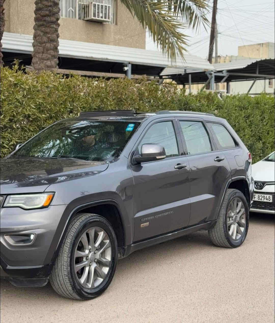 السلام عليكم اللي يدور جيب جديدة بالجيس وبجم كبس وقطعة وحدة صبغ وسيارة مماشية تفيدة
___________________________________

✅جيب كراند شيروكي 2016  سيارة فئة الخمسة وسبعين سنة

✅كير ومكينة مكفول شواصي لغود كله مكفول حالوب رصعات هم مكفول 

✅سيارة ماشية 60 الف حقيقي وين ميعجبك افحص 

✅رقم بغداد باسمي هزة ورقم جديد

⚠️الضرر جاملغ خلفي صبغ وباب خلفي مبدل نفس اللون فقط من امريكا وسيارة على نضافتها لا طخة لا بارد لا حالوب لا رصعة 

⚠️ايرباك فقط البردة طاك وراجع سستم يعني لا دركة ولا دشبول 

✅مواصفات فول نسخة السبعينية تجي اعلى مواصفات بالجيب 

_رادار امامي 
_بانوراما 
_كراسي كهرباء + خزن + تدفئة + تبريد 
_مري جانبية + وسطية تعتيم 
_حساس خلفي 
_سستم صوت + دمام خلفي 
وباقي المواصفات 

السعر 210 ورقة وبيها مجال 

📍مكان السيارة بغداد الاعظمية 

استفسار ***********  ابراهيم
