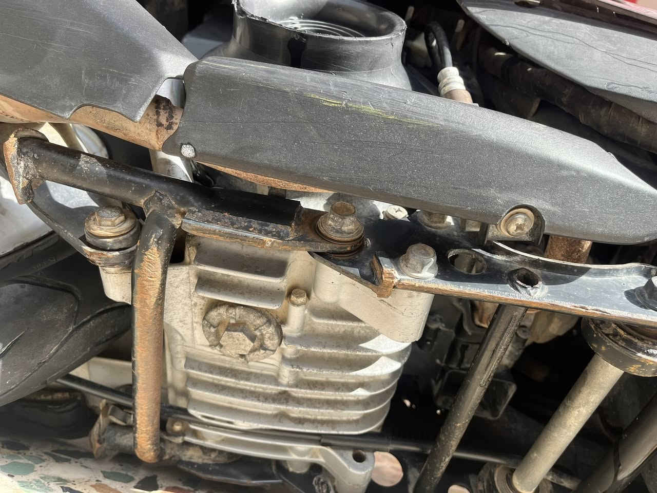 سلام عليكم 
بوليس 2011 {للبيع}
كفاله عامه .

 مراوس بـ فله او جبلي
حسب القناعه 

السعر خاص او اتصال

        ***********
