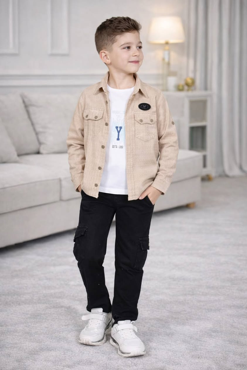 طقم ولادي يتكون من 3 قطع يلبس من عمر 5 سنه حد ل12 سنه متوفر بثلاث الألوان بيجي زيتوني ورصاصي توصيل جميع محافضات موجود 😍😍


**إذا كنت صاحب هذا الإعلان وتريد حذفه لأي سبب، رجاءا أرسل رسالة إلى الدعم الفني**