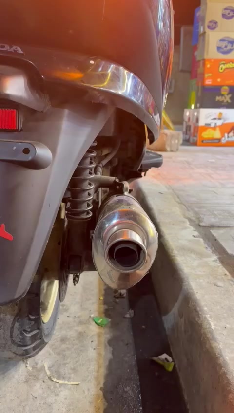 سلام عليكم عندي دراجه للبيع فورزه 08 دراجه نضيفه كلش حلو ما مفتوح برغي بيه الي يشتري خلي ايراسلني على  رقمي 
***********
