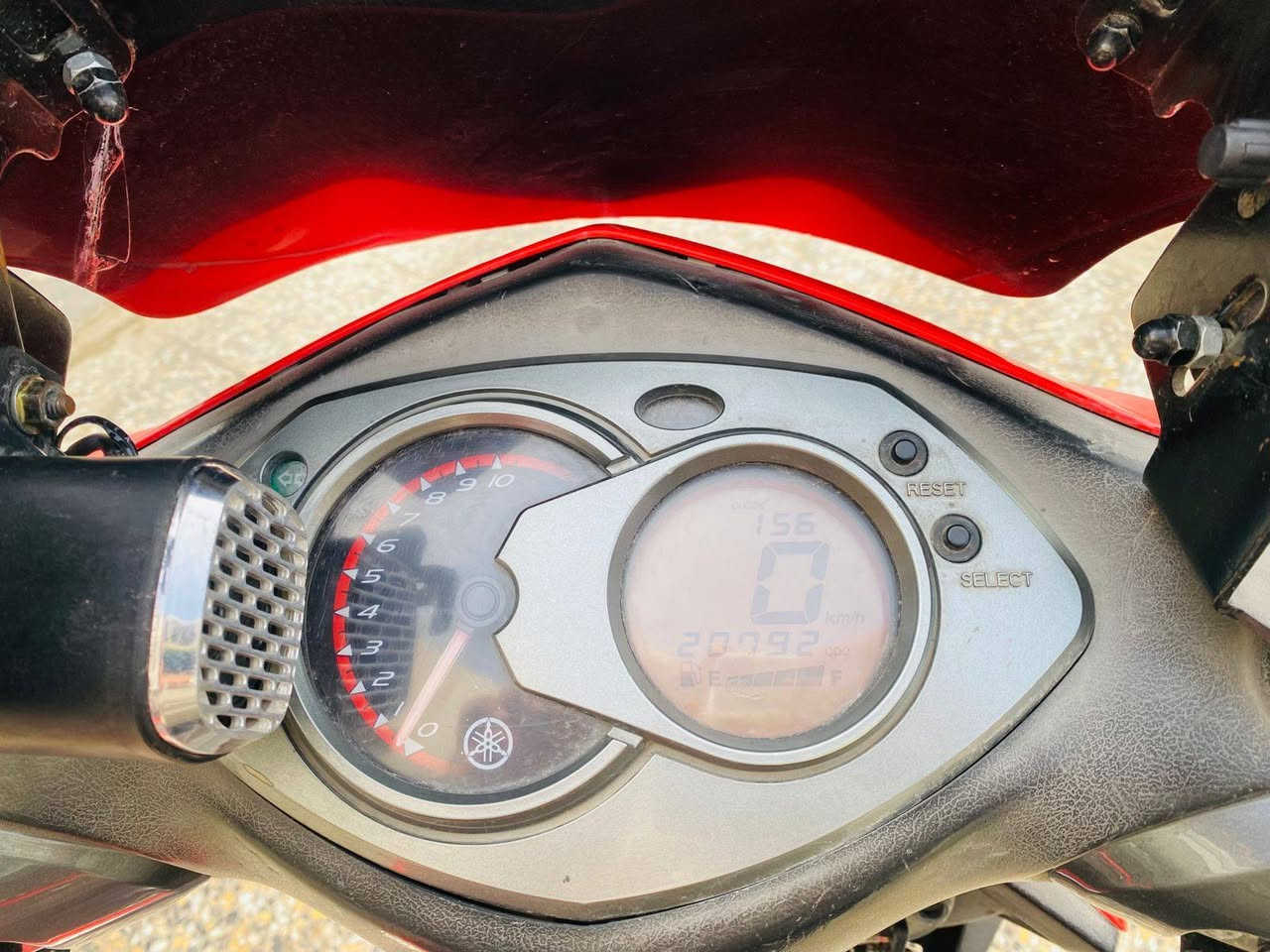 .سلام عليكم دراجه سكنس فحل كوري دراجه كابريتر مكفوله من التاير للتاير مبدل بيهه بس ولفات فقط سعره خاص الدراجه مكمركهه ومدكوك شاصيهه باقي فقط تروح ترقم بل زايد يكلف 250 للبيع لو للمراوس *********** مكاني دوره الصحه موديل 2013
