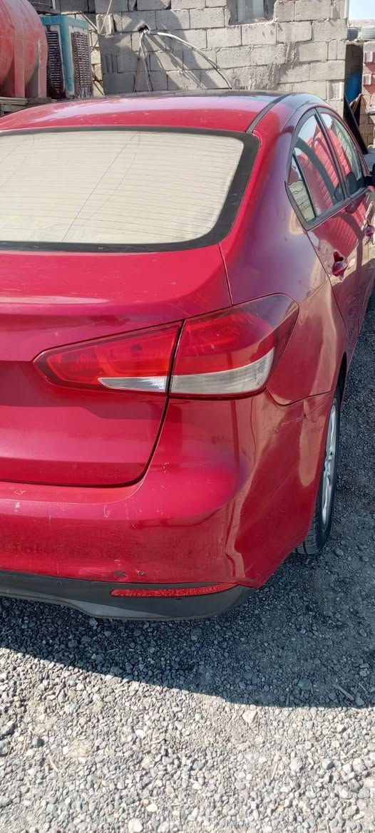 سلام عليكم للبيع سيراتو موديل ١٧ خليجي رقم مثنى بيه جاملغ أمامي عل بارد جهة السايق الجاملغ الخلفي صبغ وحالوب بيه خفيف ممبين السعر ١٠٧ وبيه مجال لشراي ***********
