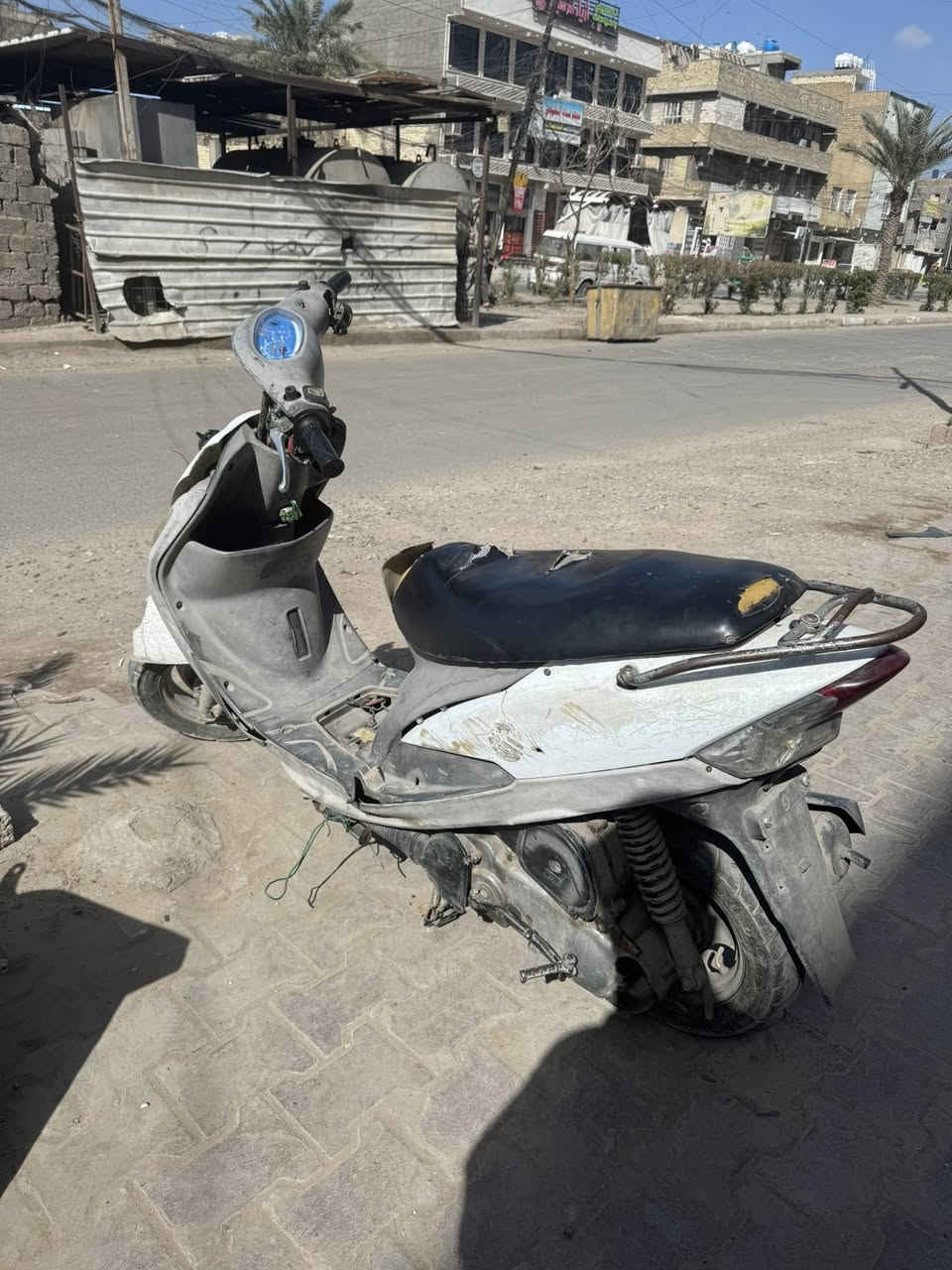 ماكس منغولي كايمة تشتغل كلشي مابيها بس كايمة ابيع كوم حديد ب250 بغداد مدينة الصدر ***********
