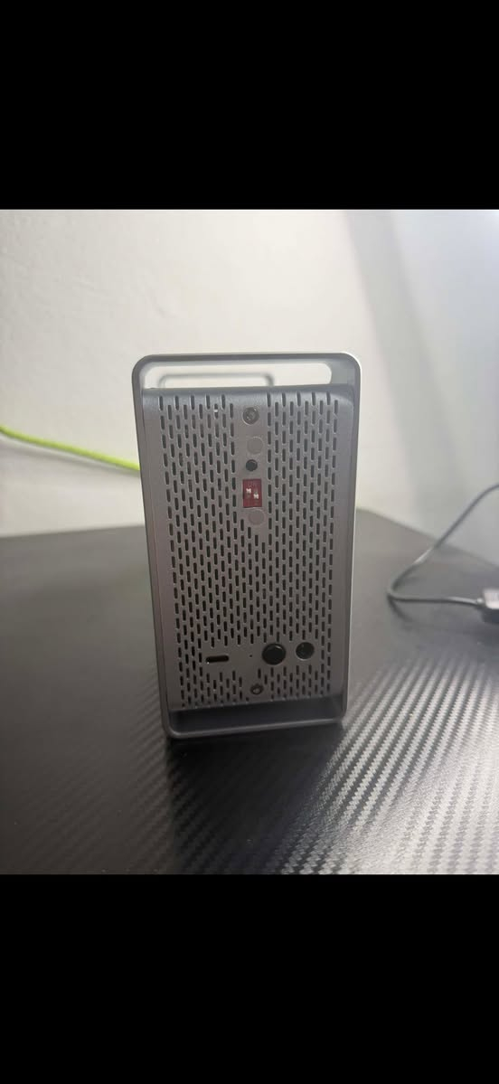 متوفر كيس هاردات خارجي  ماركة يوتاماستر  مخصص لاقراص ساتا ياخذ SSD و HDD
مصنوعة من سبائك الالمنيوم قطعة جديدة لوك كبس شركة   وباقي التفاصيل موضحة بالصور 

السعر 45 الف شامل التوصيل و بالعافيه


**إذا كنت صاحب هذا الإعلان وتريد حذفه لأي سبب، رجاءا أرسل رسالة إلى الدعم الفني**