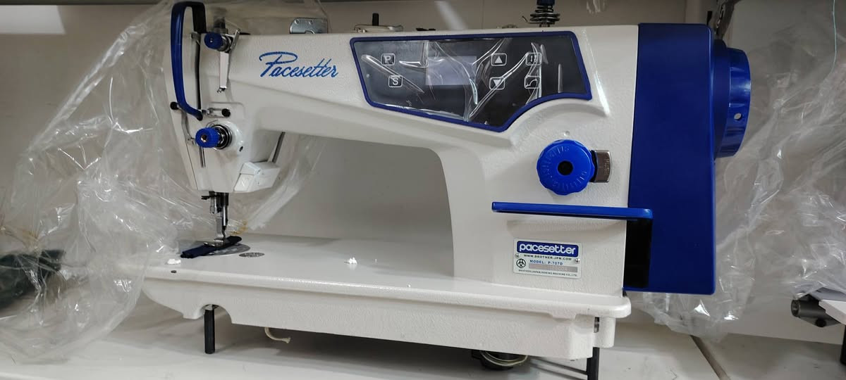 مكائن خياطه اصليه وكالات (زوجي _جاك _باسيستر) 
المواصفات« كاتم للصوت  اقتصاديه بل كهرباء  وتحكم بل سرعه» 

♕♕♕♕صمان لمده سنه لكل مكينه في الكارت والماطور♕♕♕♕
للحجز /اتصال+واتساب***********
الفرع 1/كربلاء سوق حي الغدير مجاور مستشفى الجهاز الهظمي 
الفرع ال2/كربلاء حولي مستشفى الكفيل بشارع هوم لاند 
اسم المحل سيدصلاح ابوالمكائن👈👈 ورشه ومعرض درنفيس👉👉
