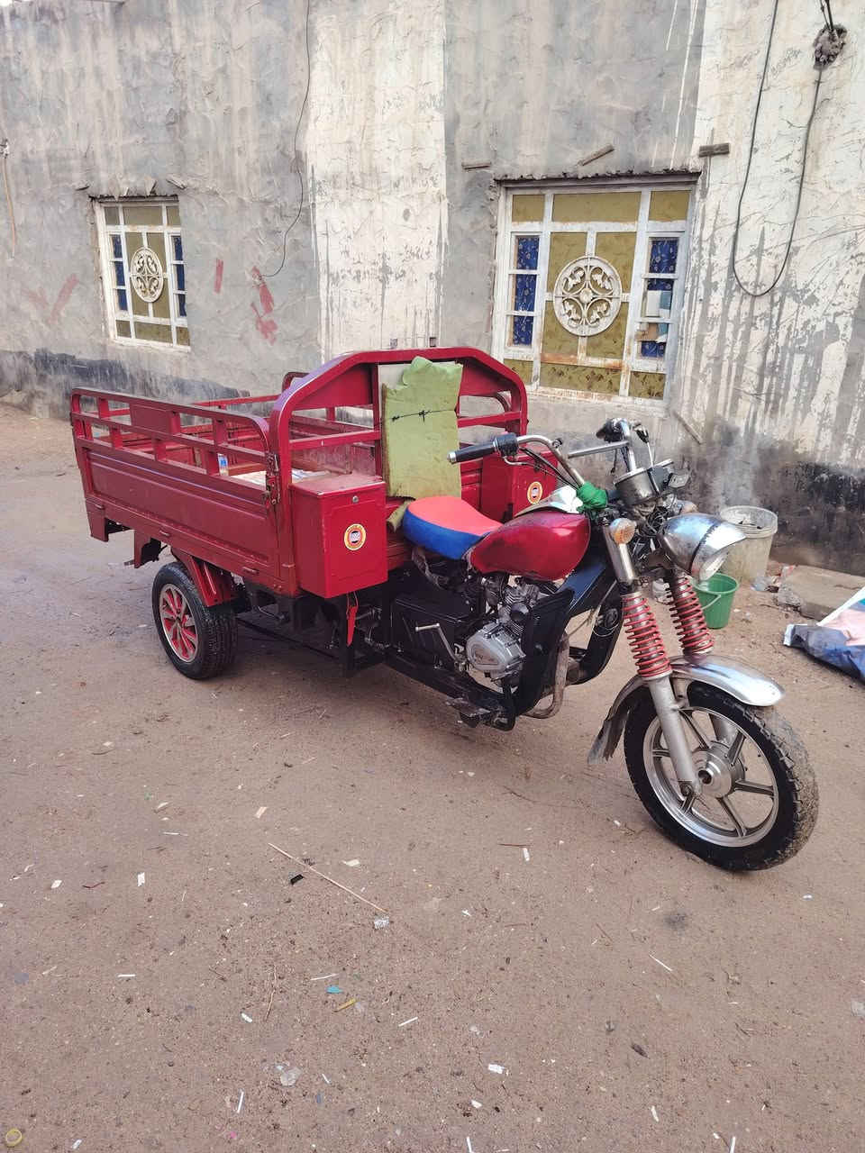 السلام عليكم شباب ستوته جمره للبيع موديل 2019 سعر 1,750,000 وبيها مجال محرك جديد صار له شهر من شاده ***********
