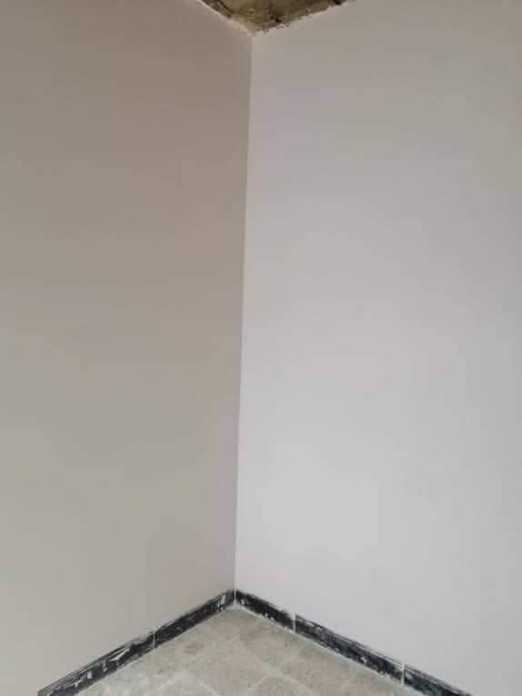 كادر لباخين اسمنت وجص نشتقل
الكادر متكون من 3 اصطوات و3 عمال للاستفسار الاتصال 
***********///***********
