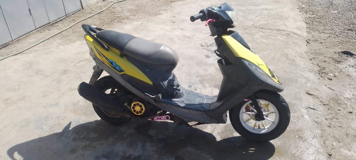 سلام عليكم دراجه ماكس 2007 الدراجه البيع يرادله ترتيب الدبلات المامي واكفات ولستان الرباعي طاك بس تلحمه الدراجه مزوده بس من الخارج يدات رياضي +شيال مكينه رياضي + قبق فلاوين رياضي + كماش مال واير بريك امامي رياضي + كفرات بلادي بس بيهن خدوش +ويل امامي رياضي ول خلفي بلادي +قطره مال دهن رياضي + الدراجه نكره سلف +هندر واحد تشتغل + يرادله كلج خلفي الن بيه رجفه 
+ الدراجه معروضه البيع السعر 400 وبيه مجال الطيبين + او مراوس راس براس 🩵؟ 
رقم الهاتف *********** ❤️
