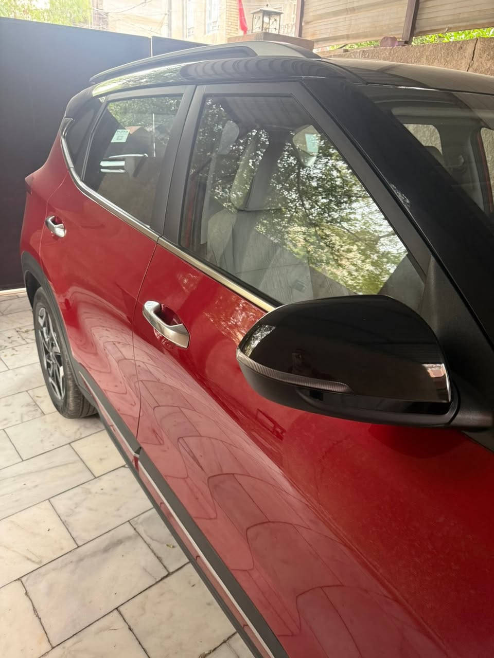كيا سيليتوس 2024 🔥
تو كلر (ماروني × أسود)
قمارة سوداء ✨

🔹 محرك 1500
🔹 ضمان الدولية 5 سنوات
🔹 الممشى: 4580 كم فقط (بعدها زيرو)
🔹 استعمال قليل جدًا
🔹 السيارة حالة الوكالة

المواصفات:
✅ CarPlay
✅ شحن وايرلس 📱
✅ كاميرا دوّارة 360°
✅ حساسات دعامية أمامي وخلفي
✅ إشارة بالمرايا
✅ مرايا شفط كهرباء
✅ هاند بريك دكمة
✅ كشنات جلد (بيجي / أوف وايت)
✅ ويل 17 إنج

💰 السعر: 190 ورقة — بيها مجال 🤝

📞 رقم الهاتف واتساب واتصال: ***********

إ

