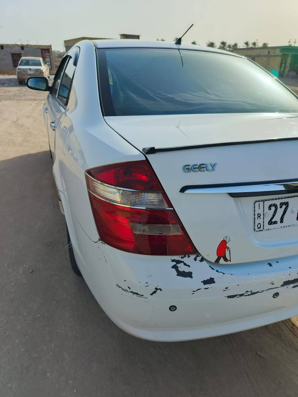 السلام عليكم 
جلي موبل 2012 السياره مكفوله لاتبديل ولا صبغ ولا ضربه  مكينه وكير جدد تبريد ثلج ❄ تخم تاير جديد غرفه جديده رقم نكليزي وهزه جديده شرط التحويل المكان ذي قار سوك الشيوخ 
السعر60وبيها مجال 
رقم صاحب السياره***********
