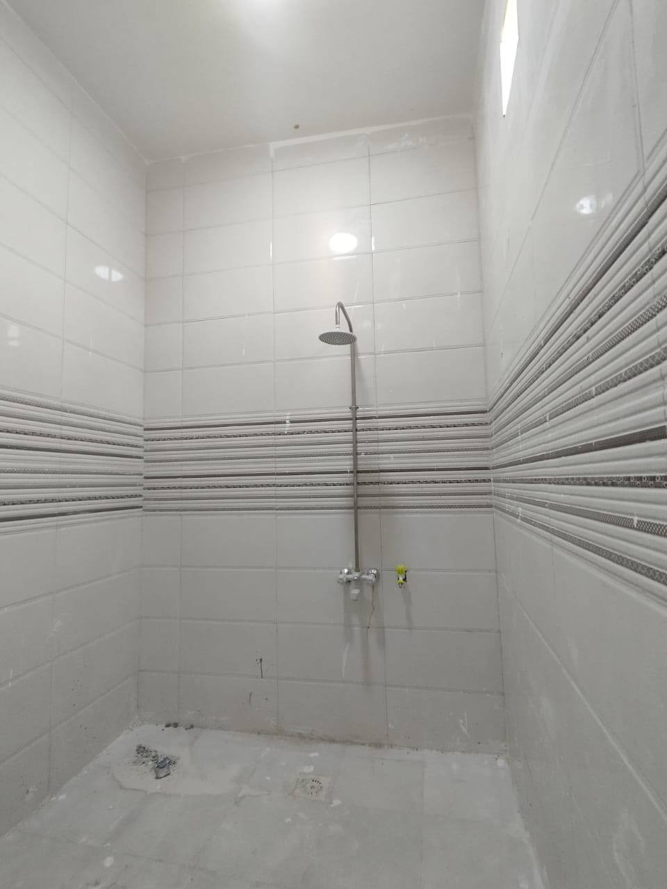 تحية حب وأحترام لكل ألمشاهدين 🌹 🏭
موقع راقي كلش مرتب

مساحات كل بيت 200متر
طبعن البيوت شقل رفت ورباطات وشقل درجه أولى👍
بيوت مرتبه ونضام راقي

شارع 8 متر
جميع لخدمات متوفره 
محتويات كل بيت ⬇️
كراج + دوانيه + صاله +
مطبخ + غرف نوم 2 +
مناور + صحيات خارجي داخلي

أخذ بيت حلامك قبل لاينباع 💦
نوع العقار : طابو زراعي بأسم عراقي  💯

العنوان : البصره الجزيره باب الهوى 

كل هاذ جمال وترتيب
بسعر : 100 💲مليون وبي مجال للشراي 🔷
*********** البصرة, العراق
