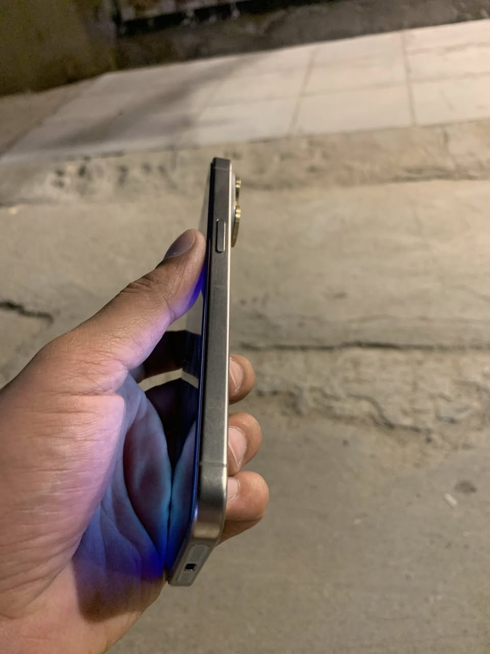 15 برو ماكس ذاكره 256 وتر بروڤ عربي شرق اوسطA/AA بطاريه86 جهاز زلغ تيتانيوم السعر مليون و50 وبيه مجال ***********
