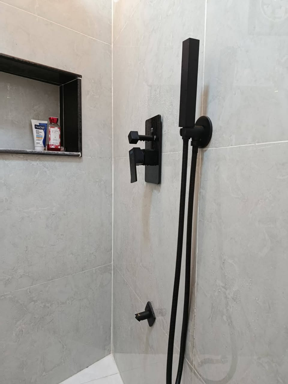 جزء بسيط 🤏 من عملي
ان شاء الله ينال إعجابكم
***********
