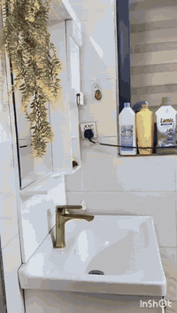 نصف قطعه للبيع مدينة الصدر قطاع ٤٦ قاطين  تفاصيل الاتصال ***********
