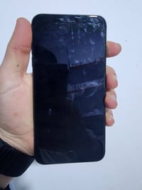 أيفون 7 بلص للبيع او مراوس   كلو بالشرط الباقي الجهاز مبدل شاشه فقط   ...