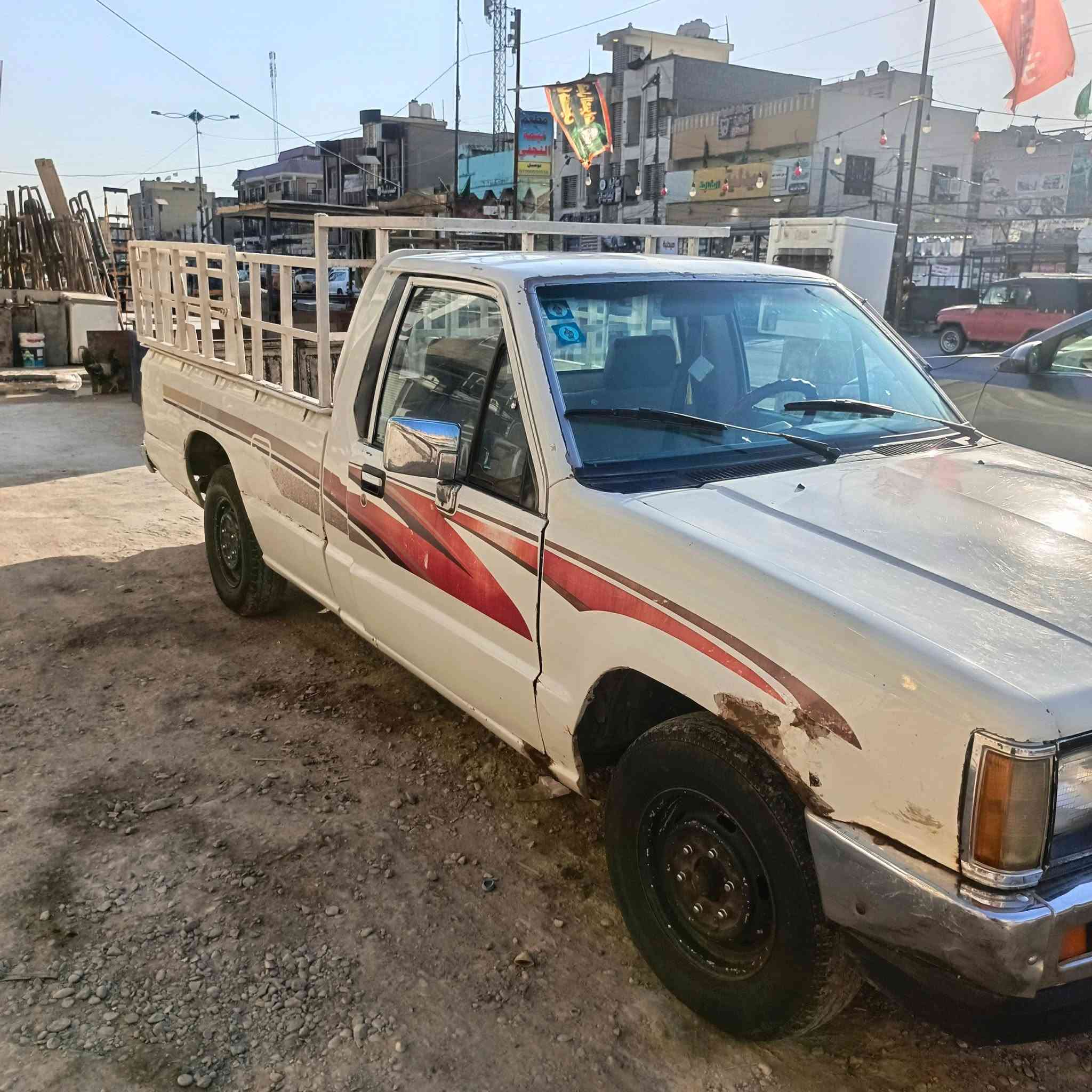 السلام عليكم بيكم للبيع موديل 1992 خمسة جنكال
رقم بغداد انكليزي بسمي سيارة بلادية لا صبغ ولا تعمير مكينة بلادية  جديدة السيارة  صدر جديد كهربائية كلهة شغالة تخم تايرات جديد مكان بغداد مدينة الصدر  
السعر 40 ورقة
بيهة مجال اتصال ( *********** )
