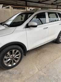 سورنتو ٢٠٢٠ • ٦ سلندر • رقم بصرة