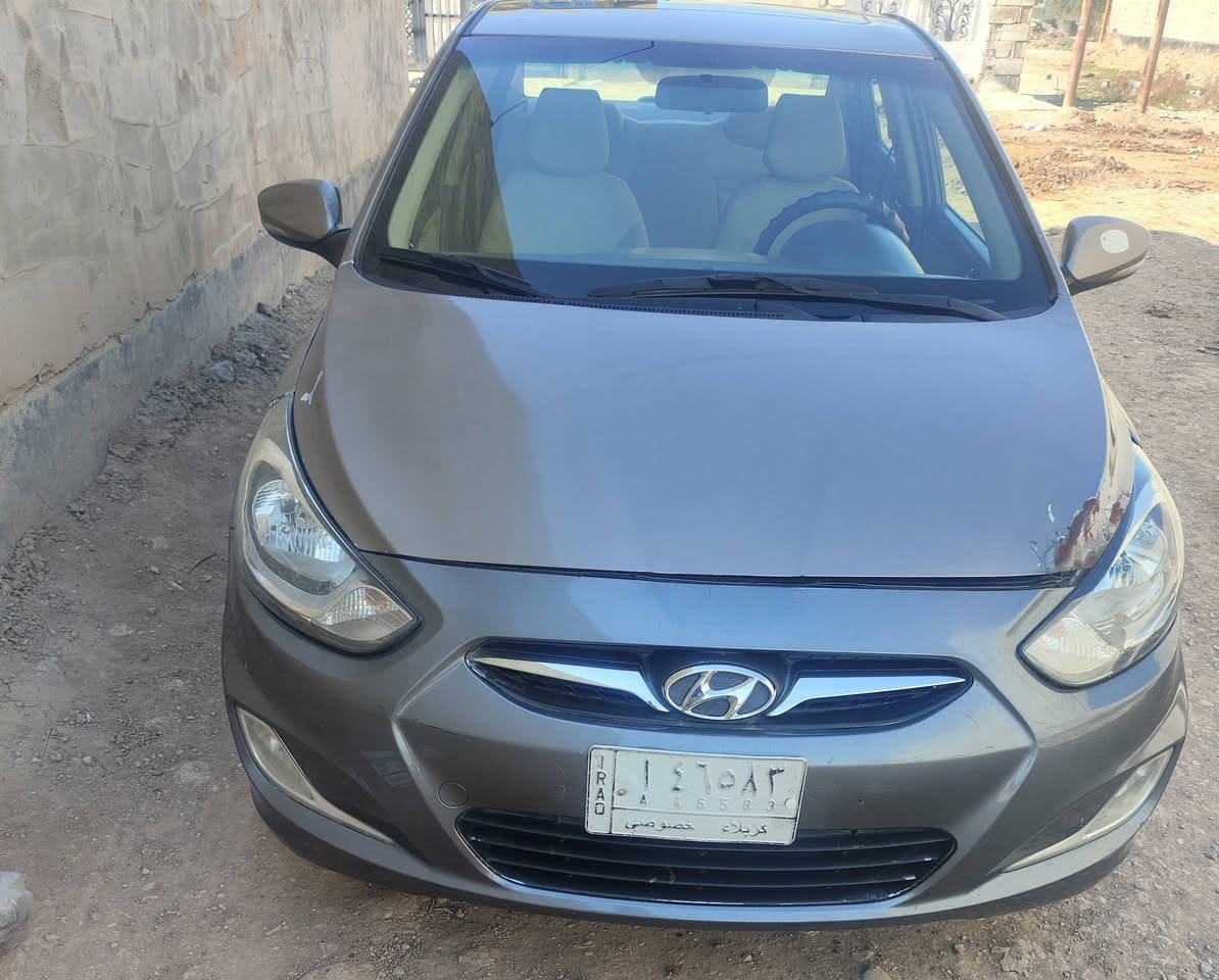 السلام عليكم ورحمه الله وبركاته
للبيع اكسنت موديل 2015رقم كربلاء خليجي بيها صبغ الصفحة اليمنة وجاملغ الأيسر الأمامي 
السيارة فتحة كامرة شاشة تحكم ستيرن تحكم مري اشاير بالمري جام كهرباء السعر 75 مكاني ديالى بعقوبة 
للتواصل ***********
