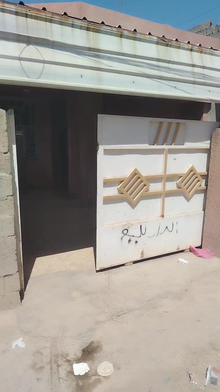 السلام عليكم
بيت للبيع  في بغداد ابو غريب حي غواص قرب معمل طحين
مساحه 150متر
طابو زراعي سند 25باسم صاحب الدار
طابق واحد
مولد ذهبي +مجاري كامل خدمات
،
البيع بسبب ضرف خاص
السعر 50 قابل للتفاوض 
***********
