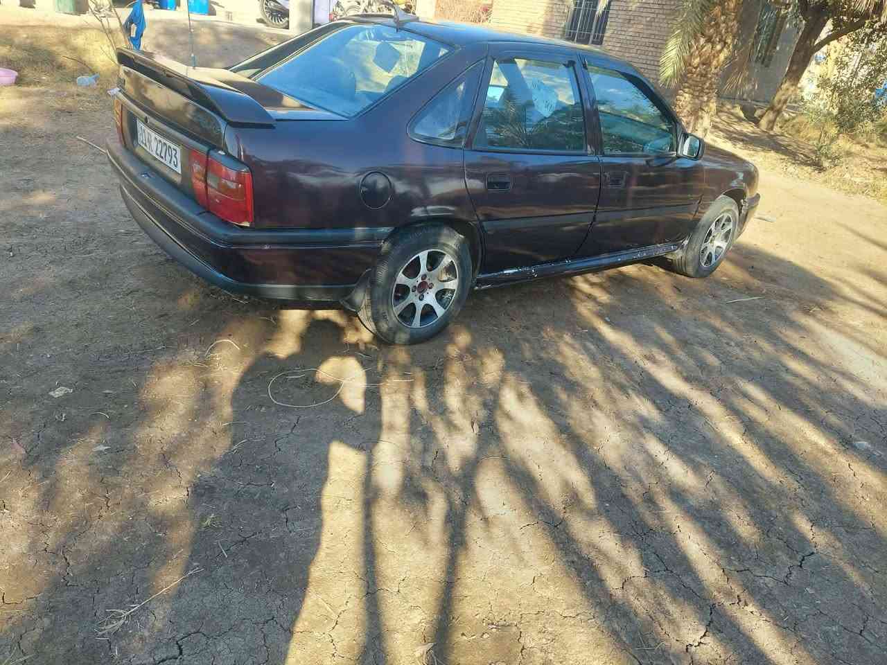 السلام عليكم
اوبل فكترى موديل ٩٥

محرك ١٨ 

رقم بغداد انكليزي ابأسمي

محرك كير تخم تاير جديد
السعر ٣٨ وبيهه مجال
***********
المكان بغداد المحمودية
