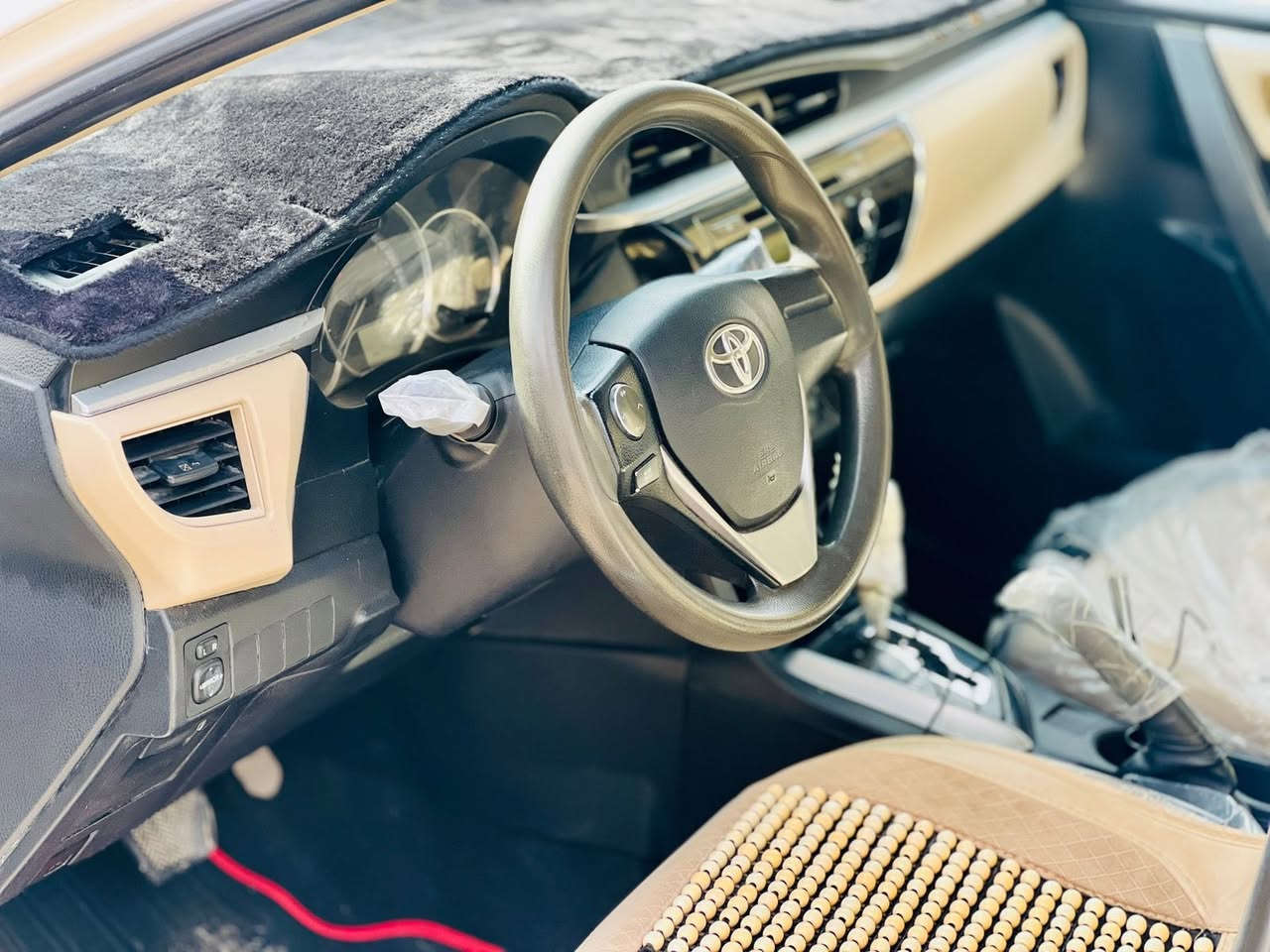 كورلا 2015 خليجي بيها مكانات ابيع حزام بدون اي دواخل بدون شواصي شرط ماشيه 149 كيلو رقم سنويه كله جديد تحويل مباشر محرك 16 بلاد جاهزه سياره صدر طخم تاير كله جديد مكان السياره الشرقاط السعر 108 وبيها مجال 
***********
***********
