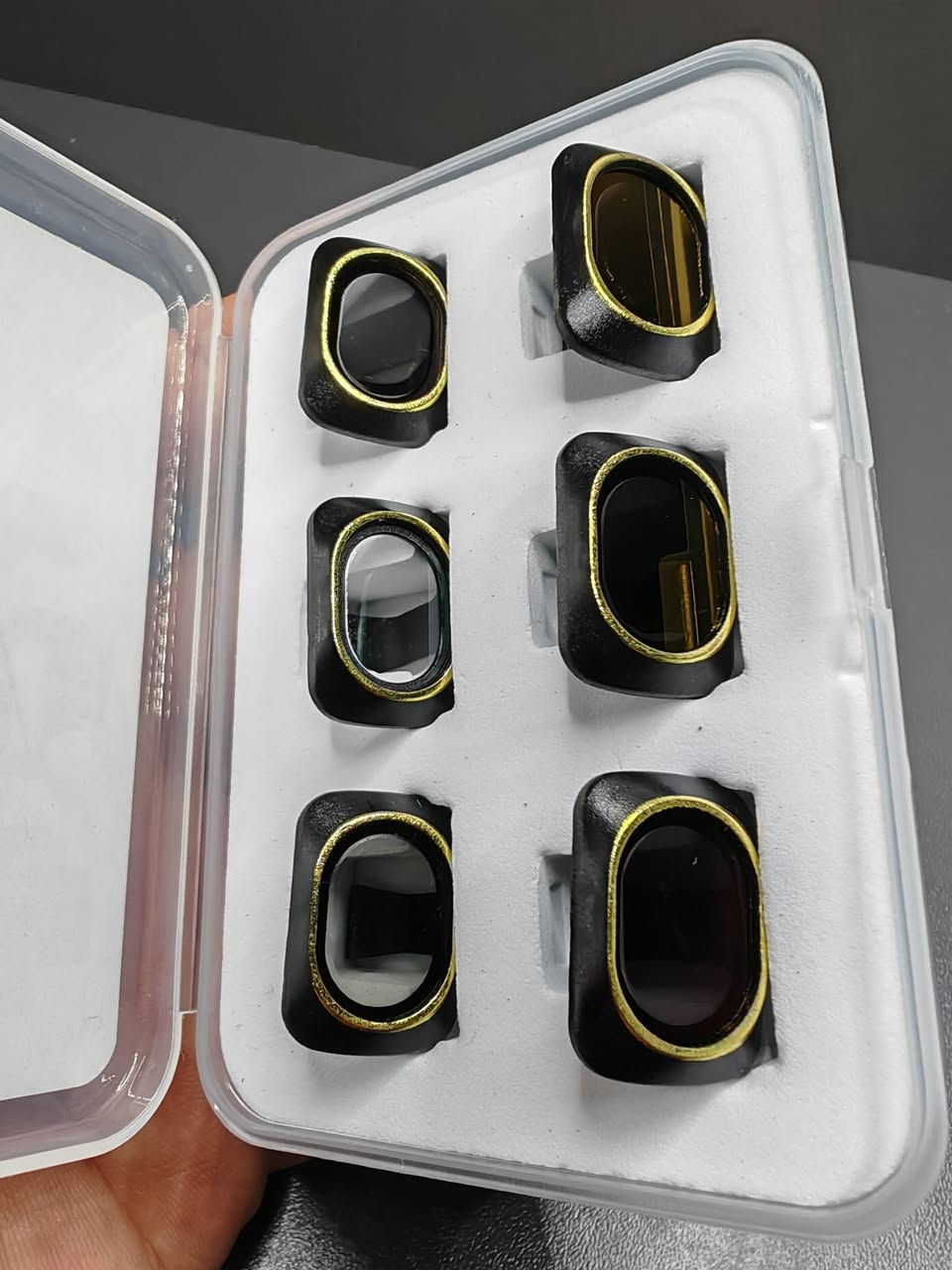 سيت فلاتر كامرات DJI احترافي 6 قطع، للموديلات التالية For DJI Mini / Mini 2 / Mini SE
تمتع بتجربة تصوير احترافي وسينمائي مع فلاتر لكامرات دي جي اي، سيت مكون من 6 قطع ND-4/8/16/32-PL + UV + CPL
سيت جديد غير مستخدم، كوالتي ممتاز جدا
يوجد توصيل لجميع المحافظات ***********
