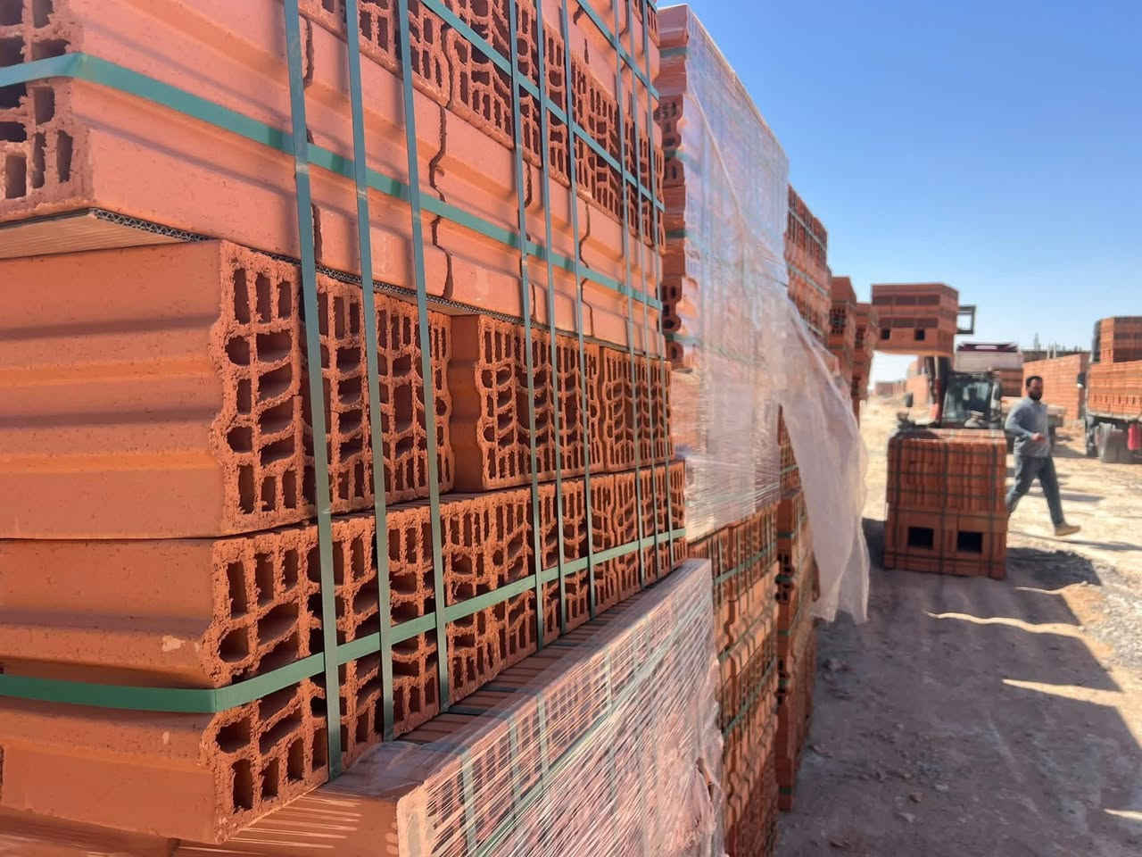 معمل اشور 

البلوك الاحمر الحامل اشور 
من الوكيل الحصري في محافظه النجف و كربلاء المقدستين 

078 125 10000
