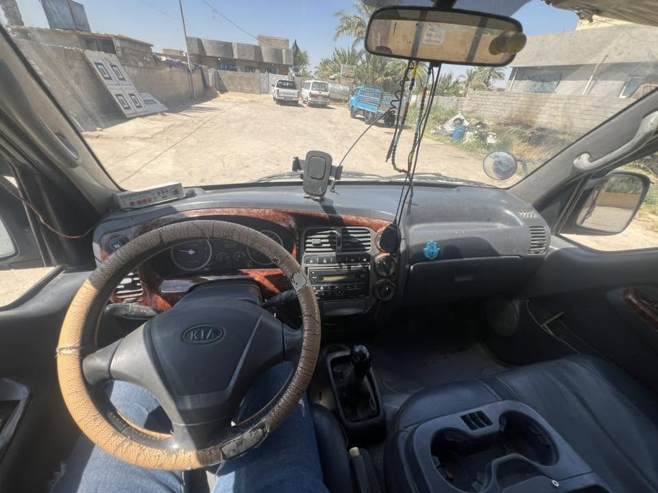 السلام عليكم كيه موديل 8 رقم بغداد بسمي مكينه 3000 مشترك بم ميكانيك كير شاصي مكفول تخم تاير باتري جديد مكان بغداد المعامل السعر 88 وبيه مجال ***********
