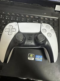 جويستك بلاي٥ • مايك عاطل • شاحن مغناطيسي اصلي