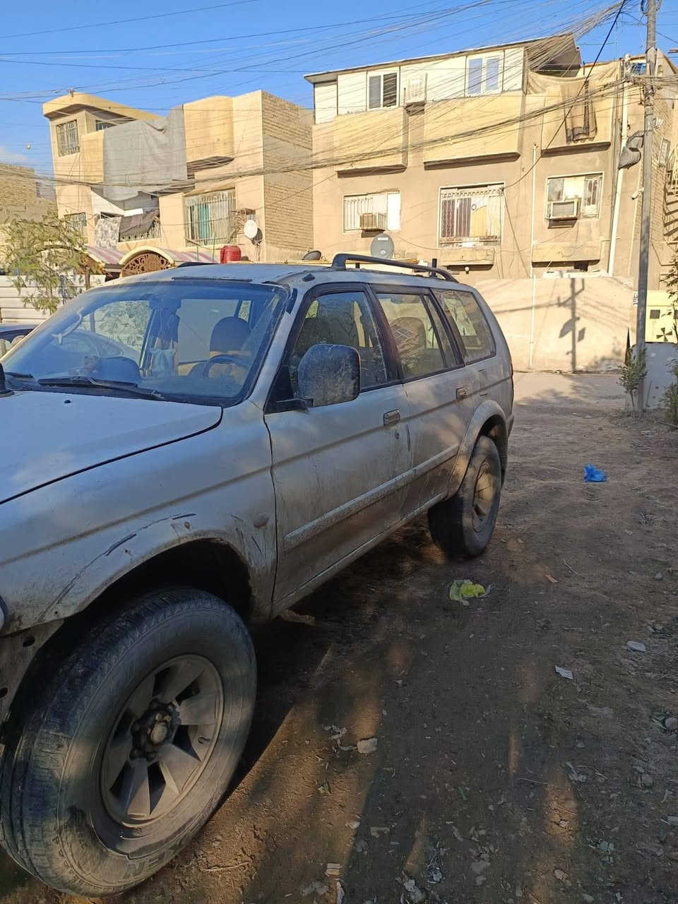 سلام عليكم مسيوبيشي ناتيفيا للبيع السيارة مكلوبة ومعمرة مكينة كير تبريد شرط السعر ٥٨ مكاني البلديات للاتصال ***********
