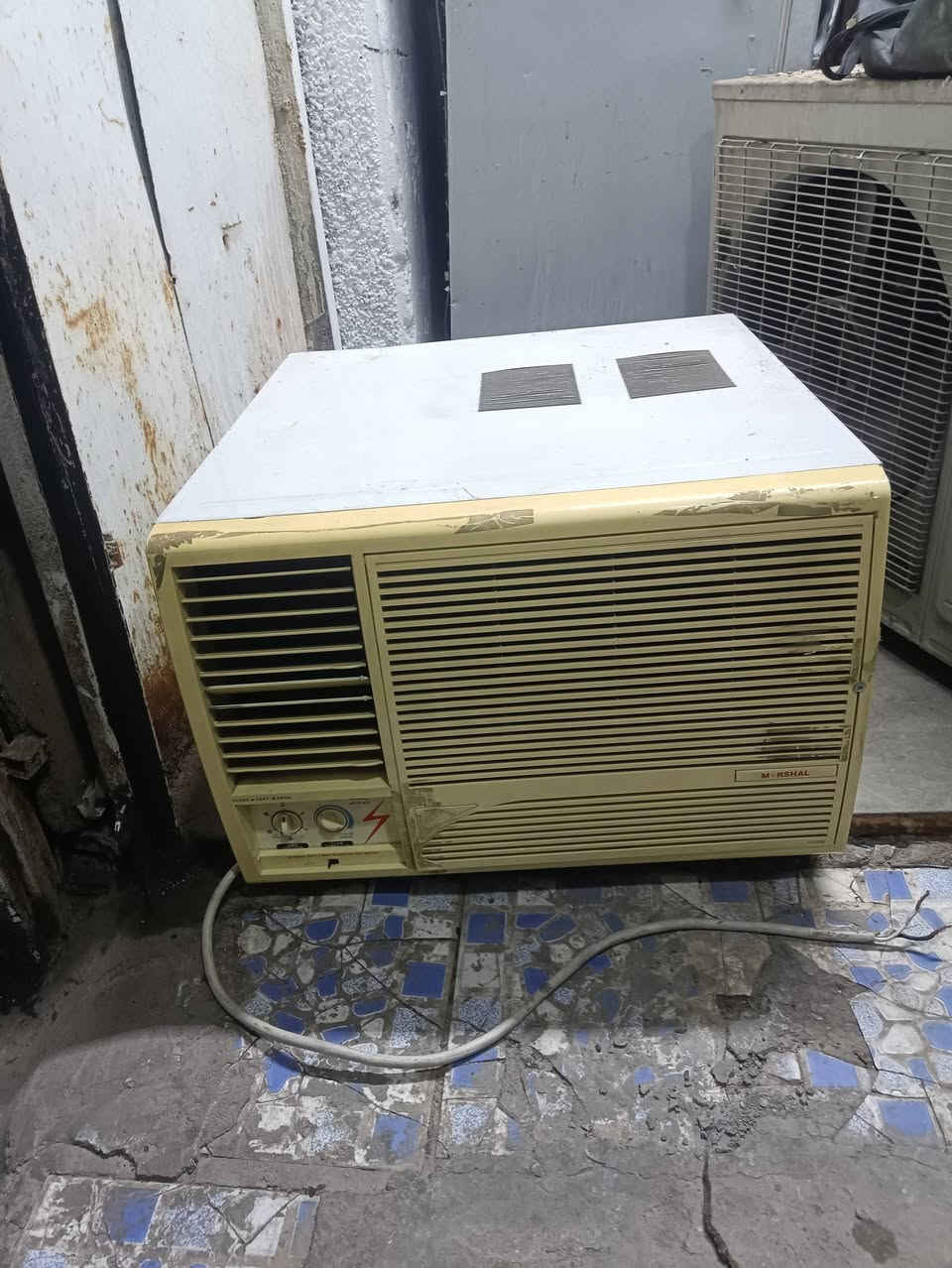 مكيف طنين ماطور بستم وشغال ومابي اي تصليح سعر 300 وبي مجال


**إذا كنت صاحب هذا الإعلان وتريد حذفه لأي سبب، رجاءا أرسل رسالة إلى الدعم الفني**